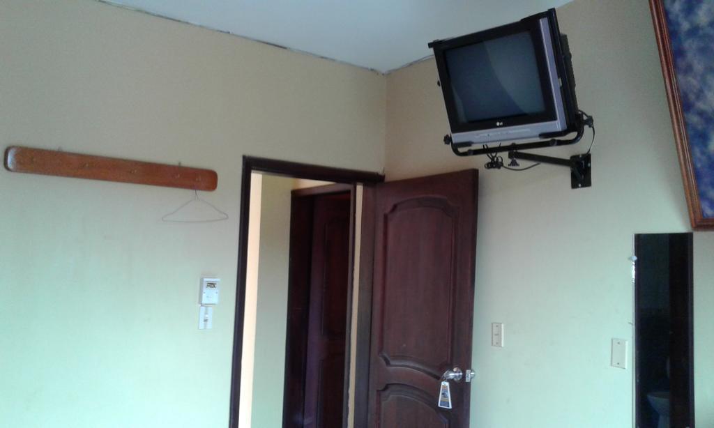 Hostal Jireh Тена Екстериор снимка