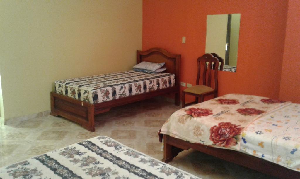 Hostal Jireh Тена Екстериор снимка