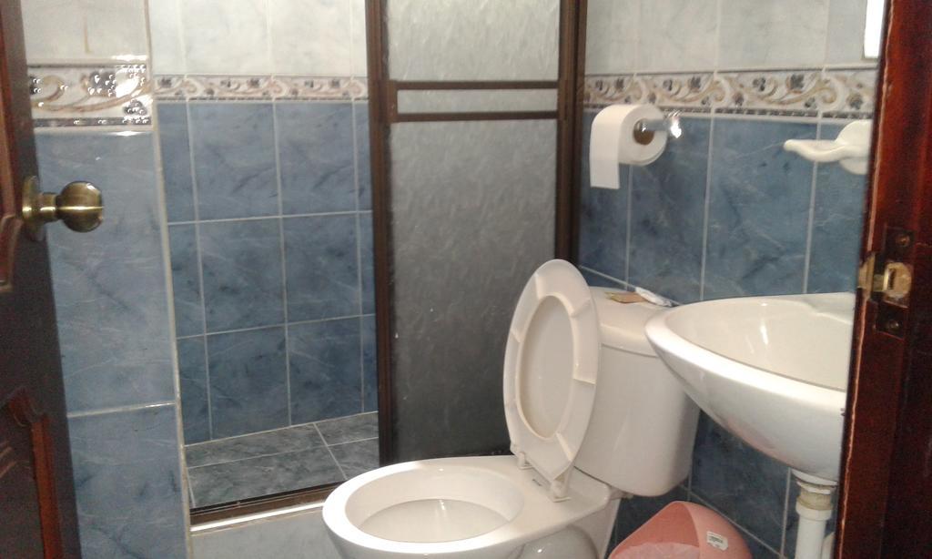 Hostal Jireh Тена Екстериор снимка