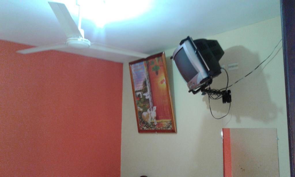 Hostal Jireh Тена Екстериор снимка