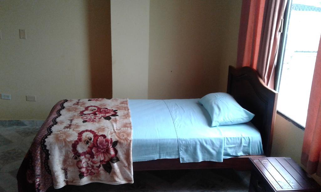 Hostal Jireh Тена Екстериор снимка