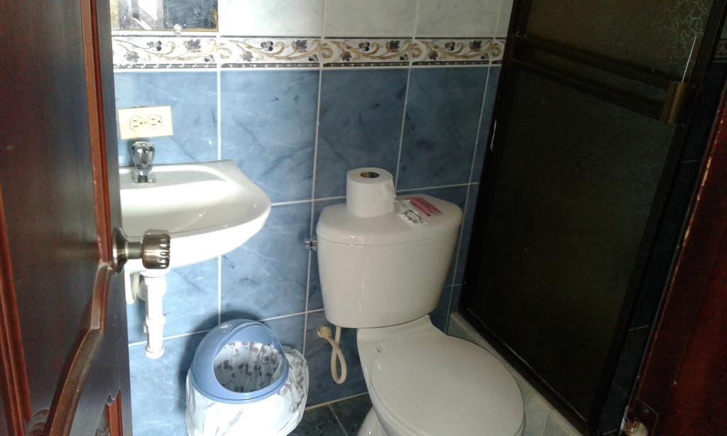 Hostal Jireh Тена Екстериор снимка