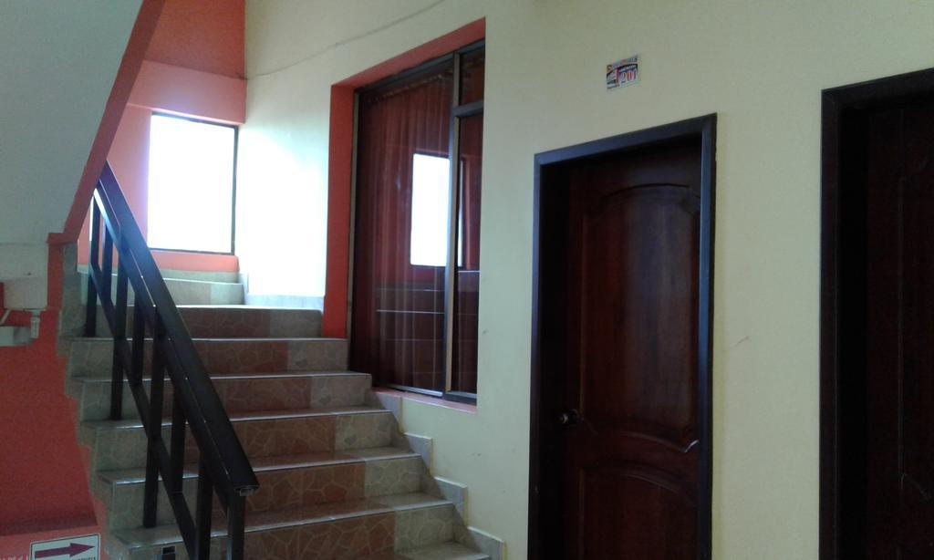 Hostal Jireh Тена Екстериор снимка