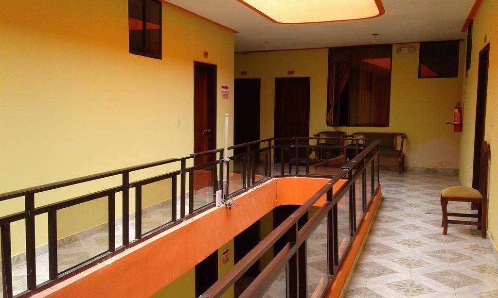 Hostal Jireh Тена Екстериор снимка